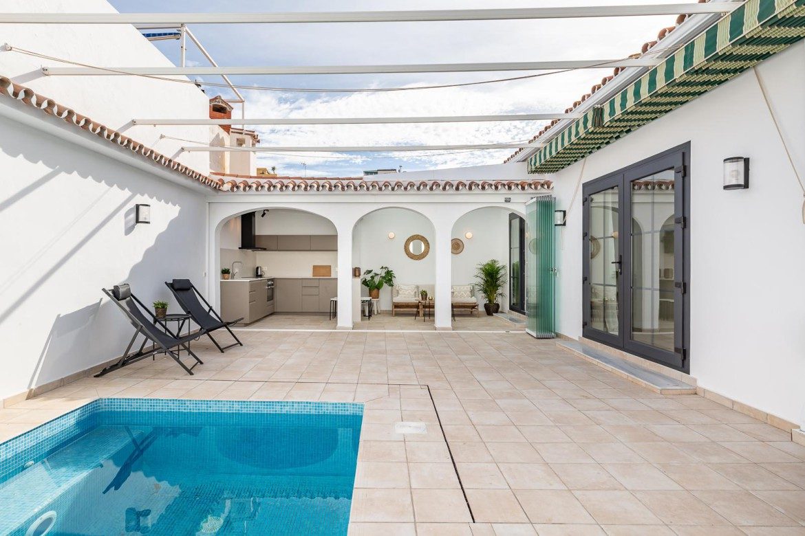 Charming Home with Private Pool – Los Boliches