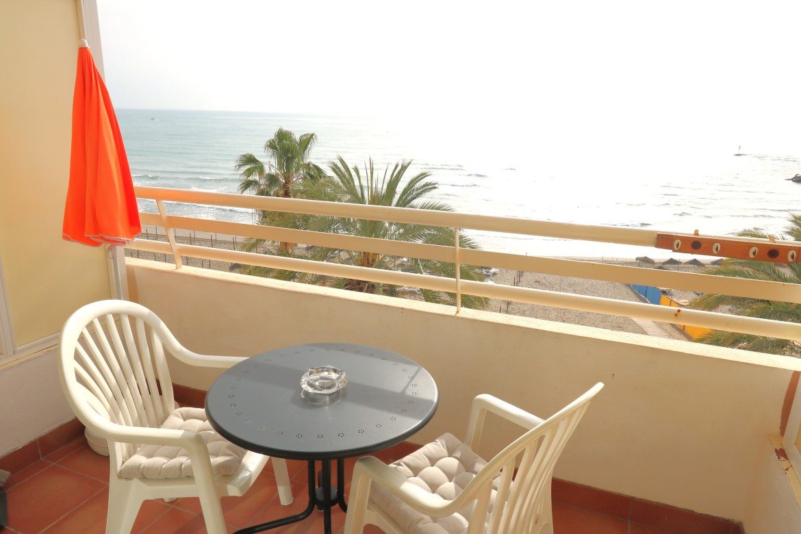 Beach-front studio-apartment in Fuengirola, Costa del Sol