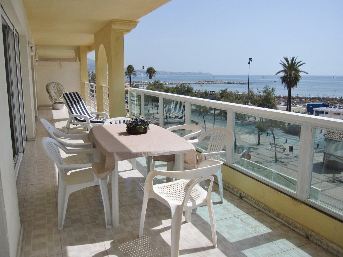 Sea front 3-bedroom apartment, Fuengirola