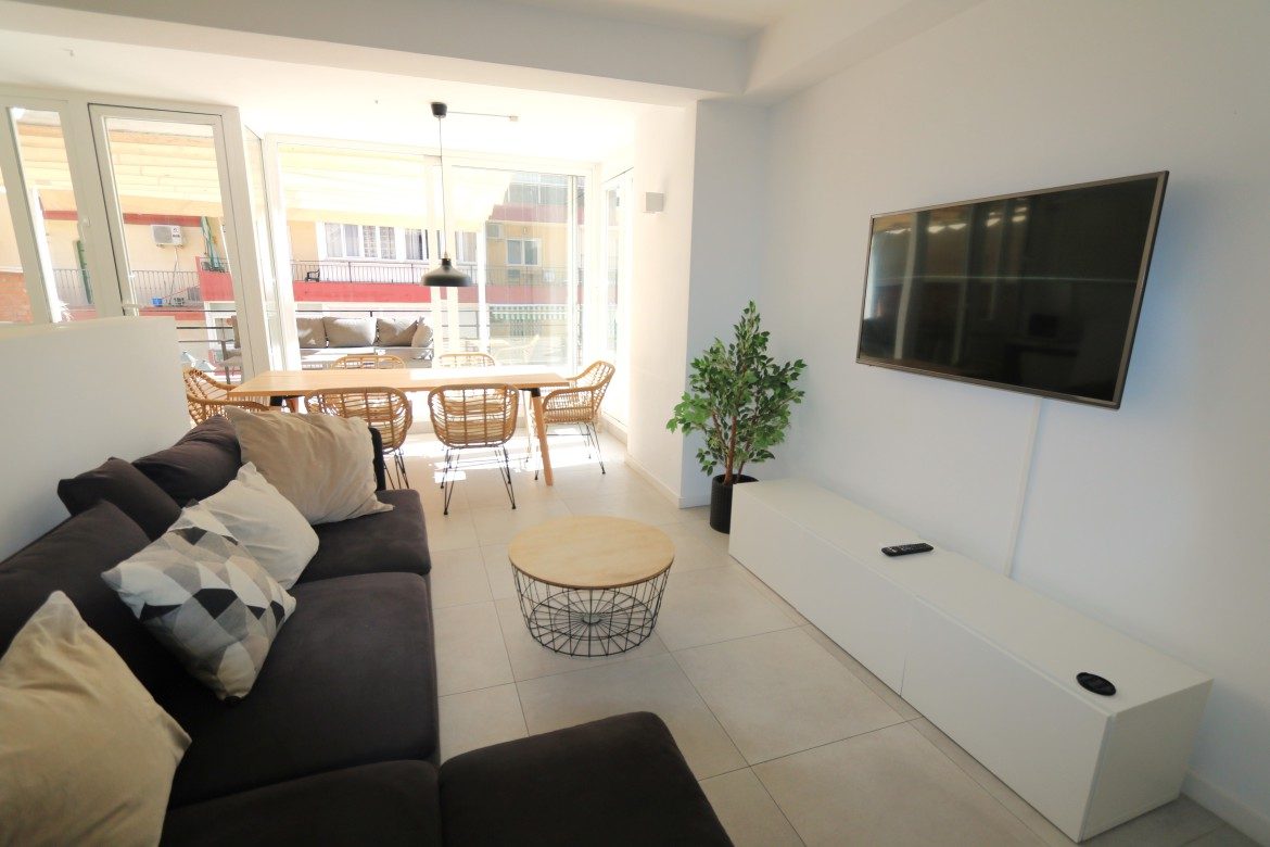 Central 3-bedroom apartment with huge terrace, Fuengirola