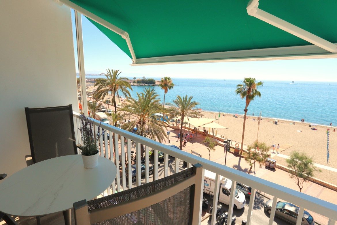 Fantastic apartment by the sea