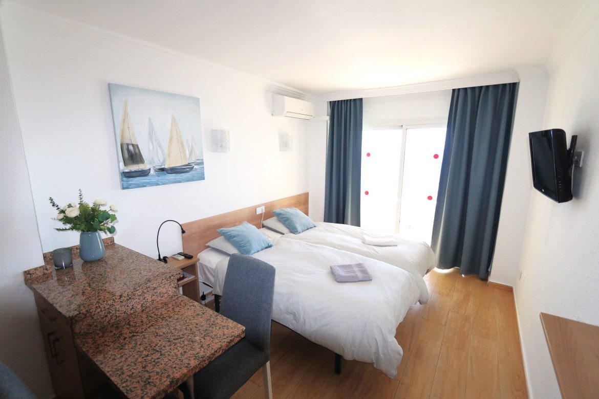 Frontline studio apartment, Fuengirola
